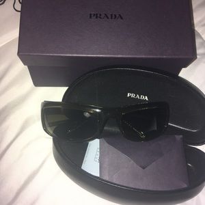 Prada sunglasses with case, cloth & authenticity